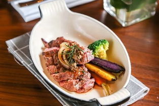 魔都尋味 解鎖小龍蝦自由，一碟調(diào)料的靈魂盛宴